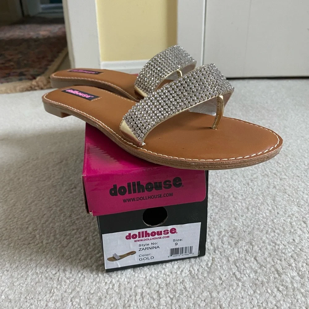 Dollhouse New Y2K 90’s Zarnina Rhinestone Glam Flat Sandals Women’s Size 9 NIB